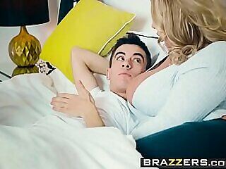 Brazzers - Moms close to let be transferred to cat